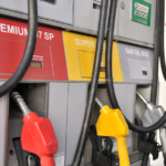 Tarifas de combustibles: Cardona y Ursea se encuentran mañana para discutir precios de junio